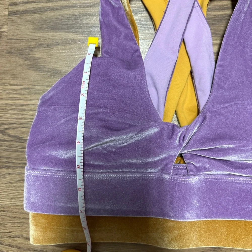Bundle 2 Fabletics Sports Bras - Picture 4 of 4